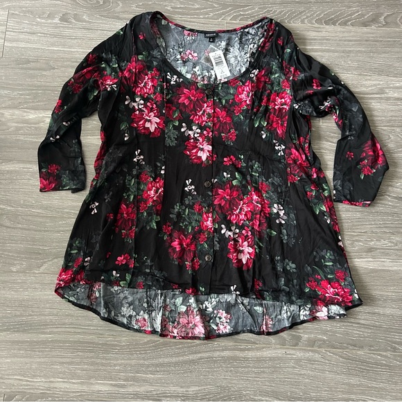 torrid Tops - Torrid Floral Button Front Top Size 5x NEW